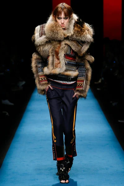 Look 20